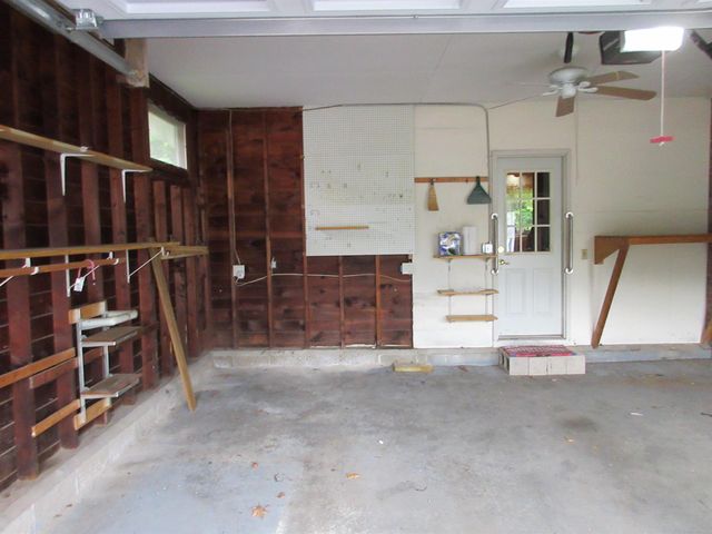 383 ROWE Avenue, Pembroke, NH 03275
