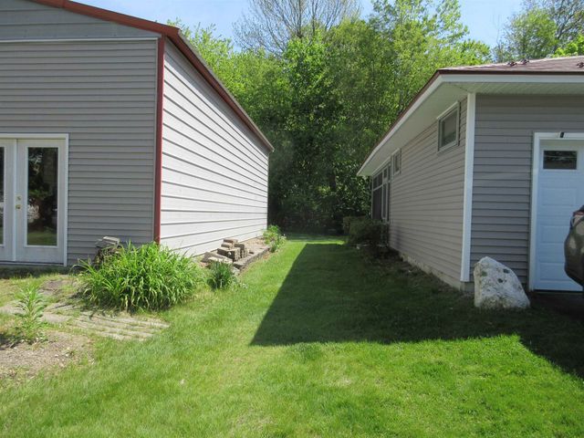383 ROWE Avenue, Pembroke, NH 03275