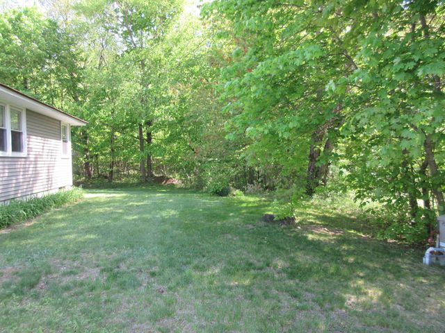 383 ROWE Avenue, Pembroke, NH 03275