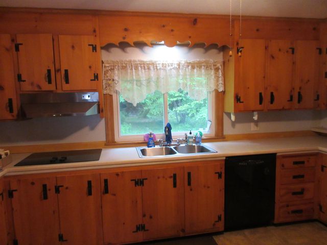 383 ROWE Avenue, Pembroke, NH 03275