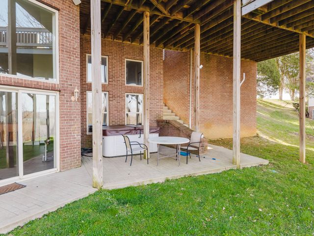 333 Old Waitsboro Road, Bronston, KY 42518