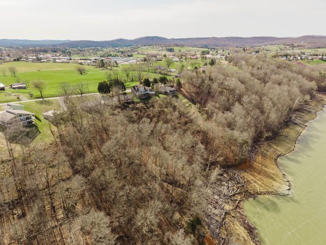 333 Old Waitsboro Road, Bronston, KY 42518