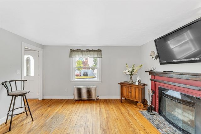 31 Delprete Ave, Rockland, MA 02370
