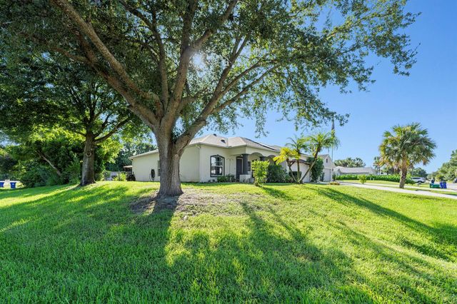 1302 Coverbrook Lane, Sebastian, FL 32958
