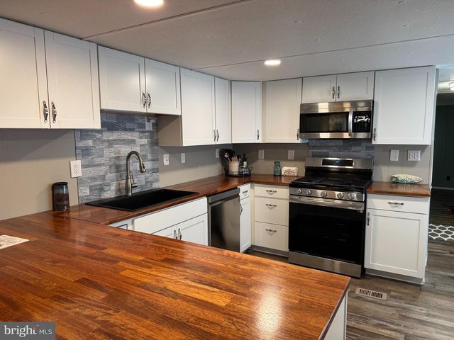 12 CARRIAGE LN, Rehoboth Beach, DE 19971