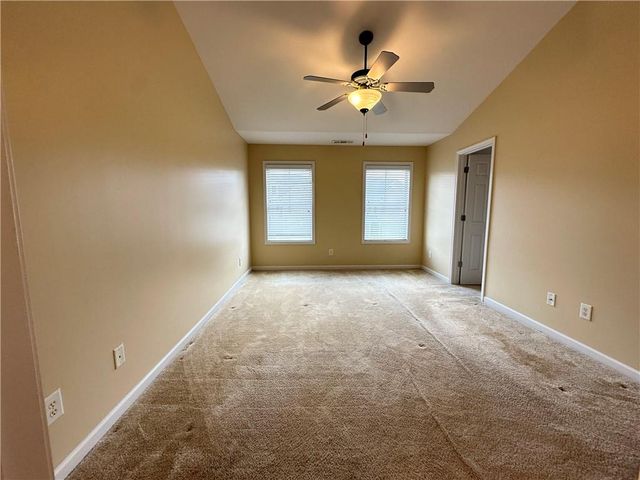 34 N Oaks Circle, Cartersville, GA 30121