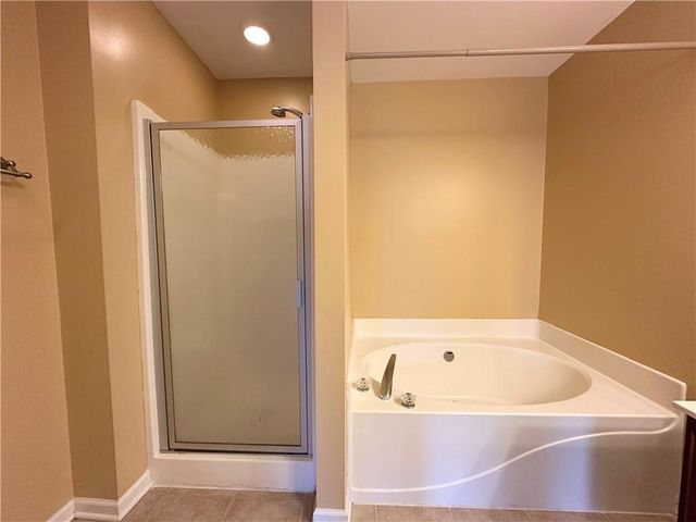34 N Oaks Circle, Cartersville, GA 30121
