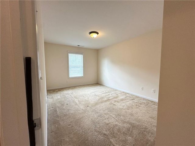 34 N Oaks Circle, Cartersville, GA 30121