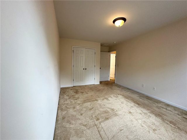 34 N Oaks Circle, Cartersville, GA 30121