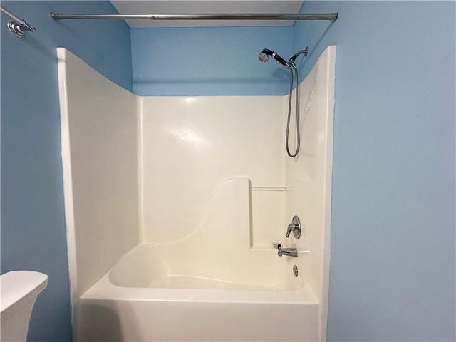34 N Oaks Circle, Cartersville, GA 30121
