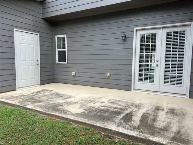 34 N Oaks Circle, Cartersville, GA 30121