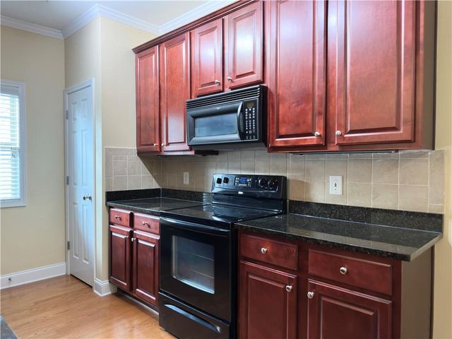 34 N Oaks Circle, Cartersville, GA 30121