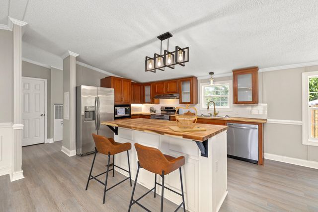 6835 Fish Road, Dalzell, SC 29040