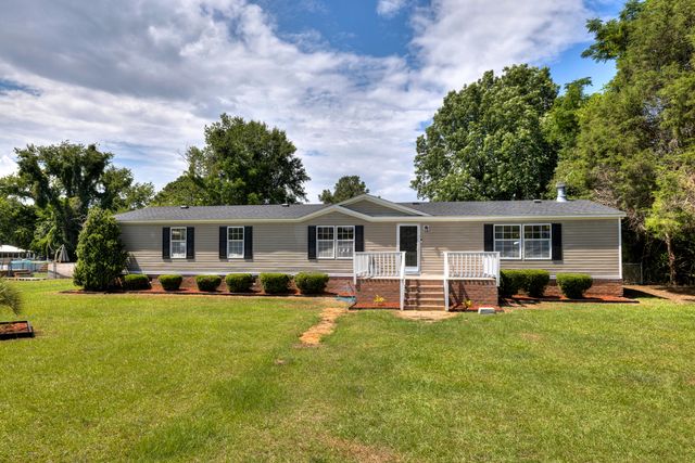 6835 Fish Road, Dalzell, SC 29040