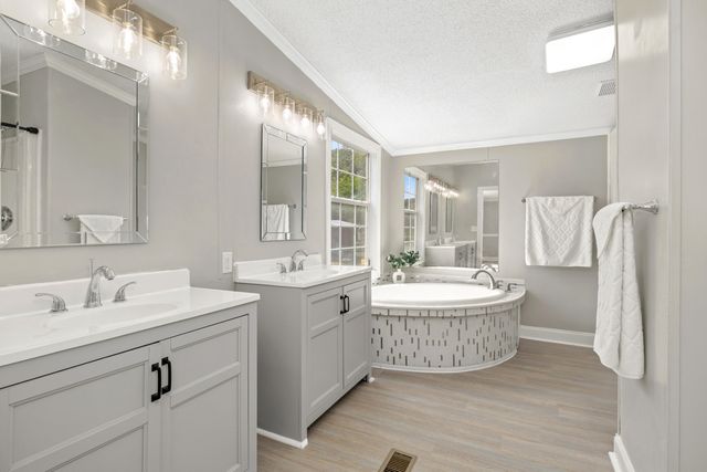 6835 Fish Road, Dalzell, SC 29040