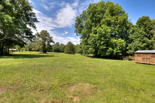 6835 Fish Road, Dalzell, SC 29040