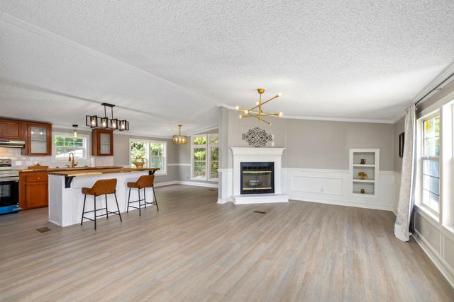 6835 Fish Road, Dalzell, SC 29040