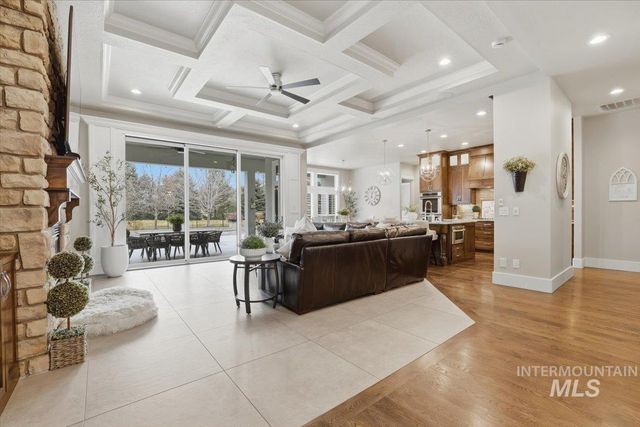 6590 N Fairborn Ave, Meridian, ID 83646