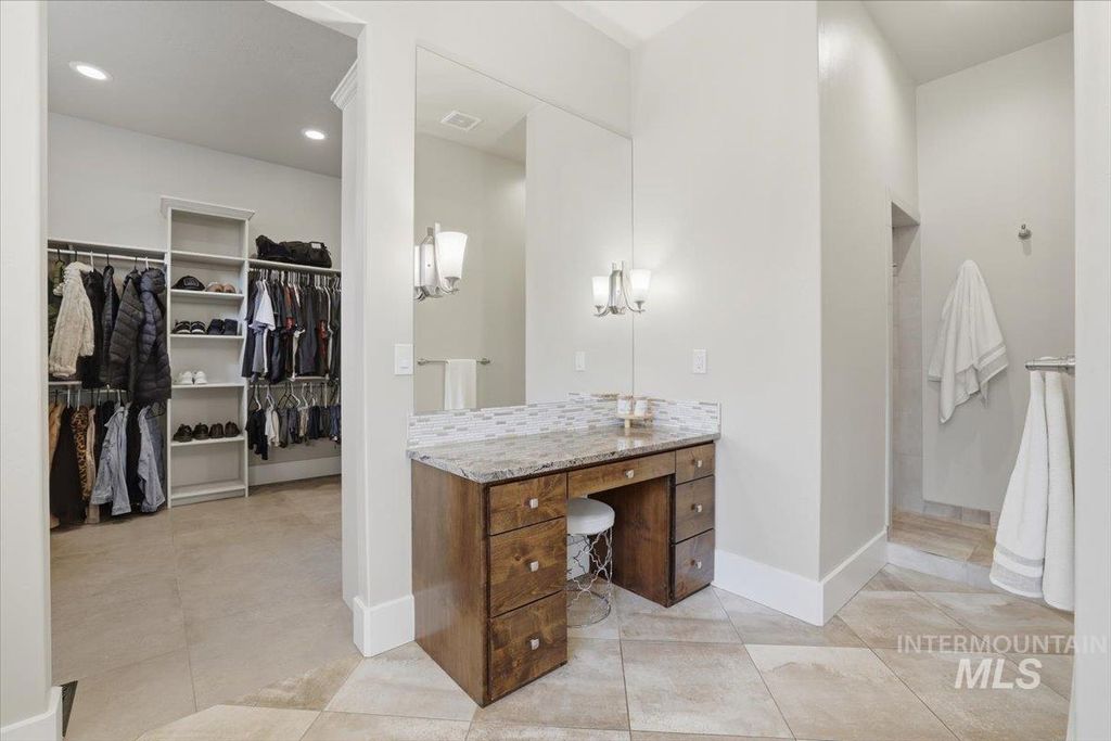 6590 N Fairborn Ave, Meridian, ID 83646 photo 33