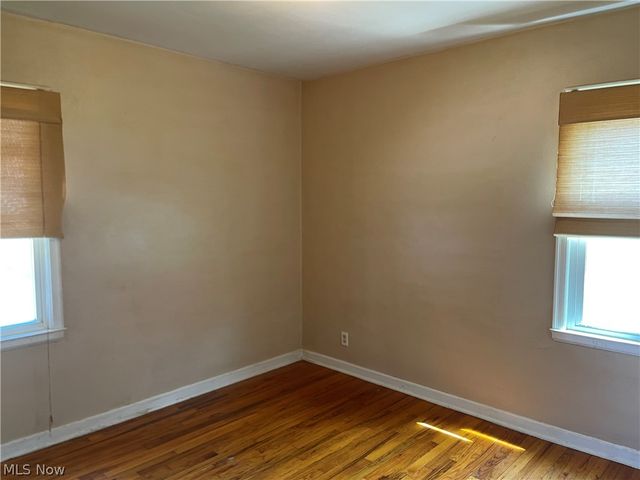 1919 Tonawanda Avenue, Akron, OH 44305