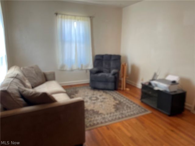 1919 Tonawanda Avenue, Akron, OH 44305