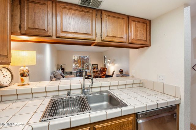 3095 Lakeside Drive APT 106, Reno, NV 89509