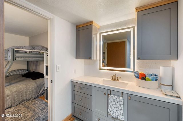 3095 Lakeside Drive APT 106, Reno, NV 89509