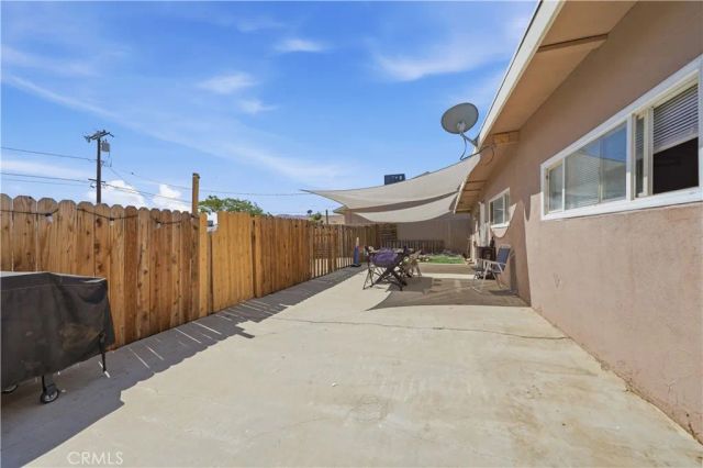 6327 Linda Lee Drive, Yucca Valley, CA 92284