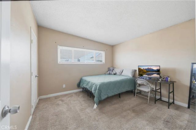 6327 Linda Lee Drive, Yucca Valley, CA 92284