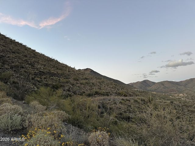 41678 N ROUNDUP Drive 17B, Scottsdale, AZ 85262