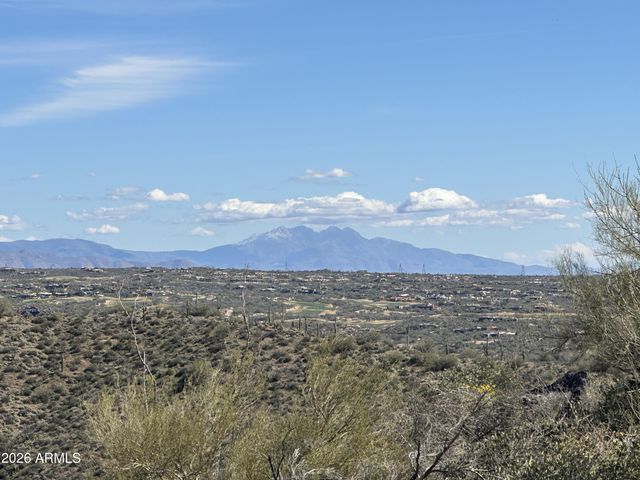 41678 N ROUNDUP Drive 17B, Scottsdale, AZ 85262