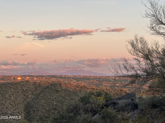 41678 N ROUNDUP Drive 17B, Scottsdale, AZ 85262