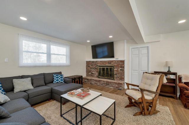 1 Robin Acres Drive, Wolfeboro, NH 03894