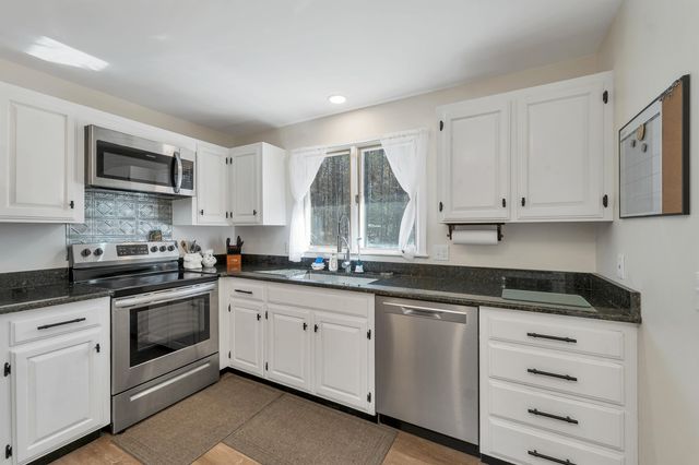 1 Robin Acres Drive, Wolfeboro, NH 03894