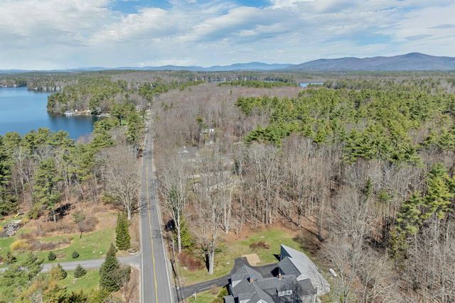 1 Robin Acres Drive, Wolfeboro, NH 03894