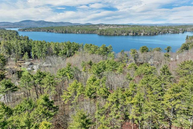 1 Robin Acres Drive, Wolfeboro, NH 03894