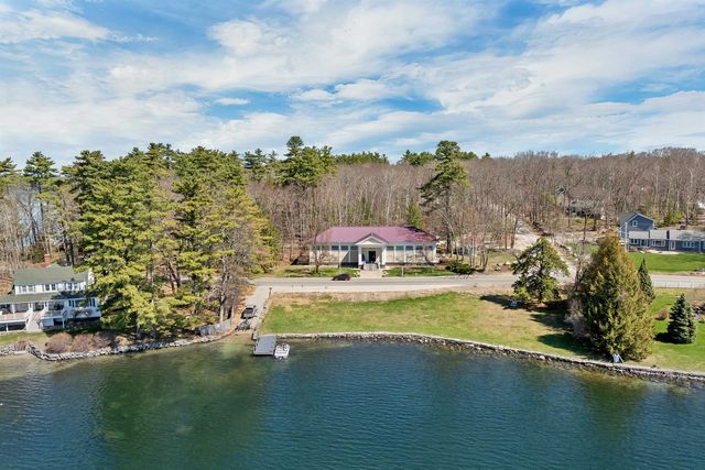 1 Robin Acres Drive, Wolfeboro, NH 03894