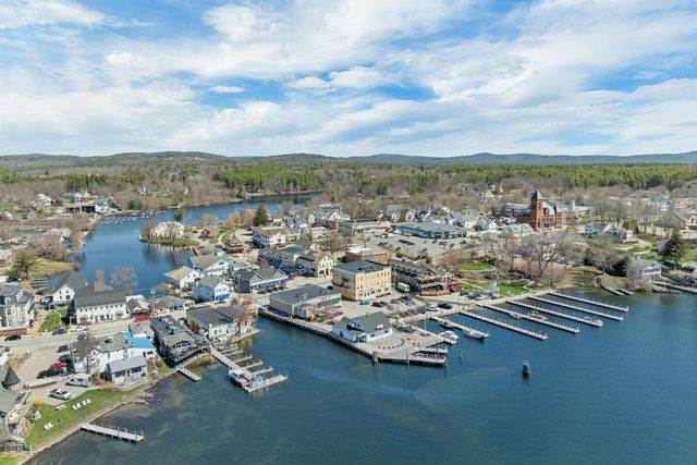 1 Robin Acres Drive, Wolfeboro, NH 03894