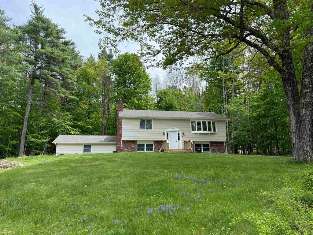 1 Robin Acres Drive, Wolfeboro, NH 03894