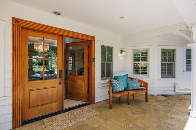 65 N Holokai Rd, Haiku, HI 96708