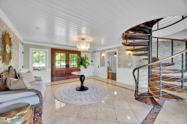 65 N Holokai Rd, Haiku, HI 96708