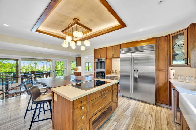 65 N Holokai Rd, Haiku, HI 96708