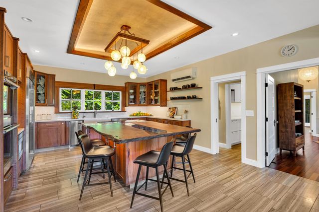 65 N Holokai Rd, Haiku, HI 96708