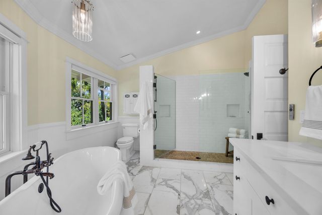 65 N Holokai Rd, Haiku, HI 96708