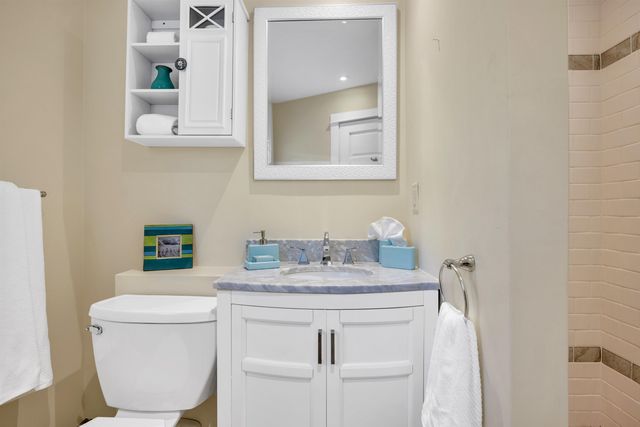 65 N Holokai Rd, Haiku, HI 96708