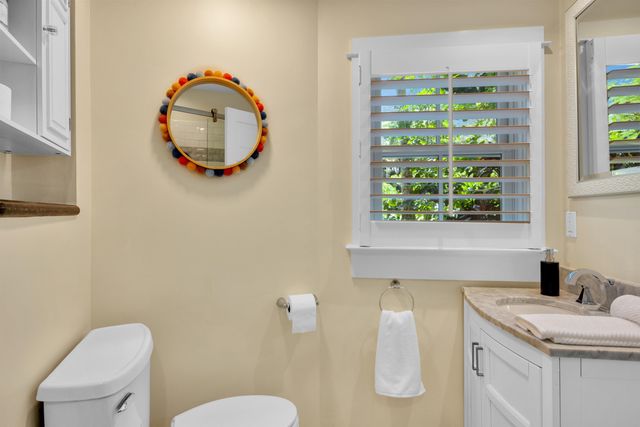 65 N Holokai Rd, Haiku, HI 96708