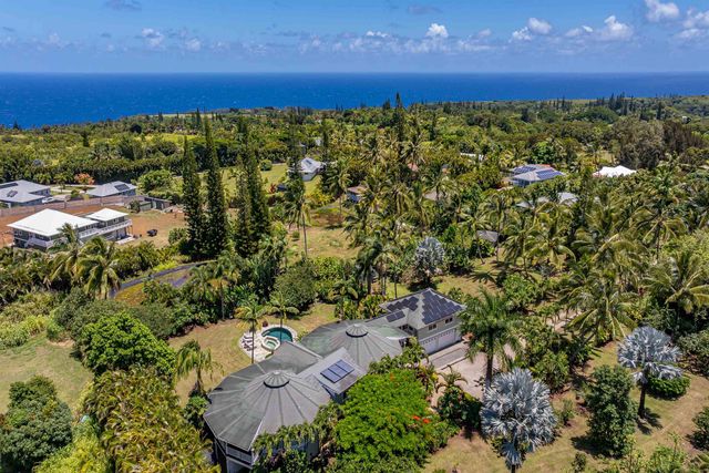 65 N Holokai Rd, Haiku, HI 96708