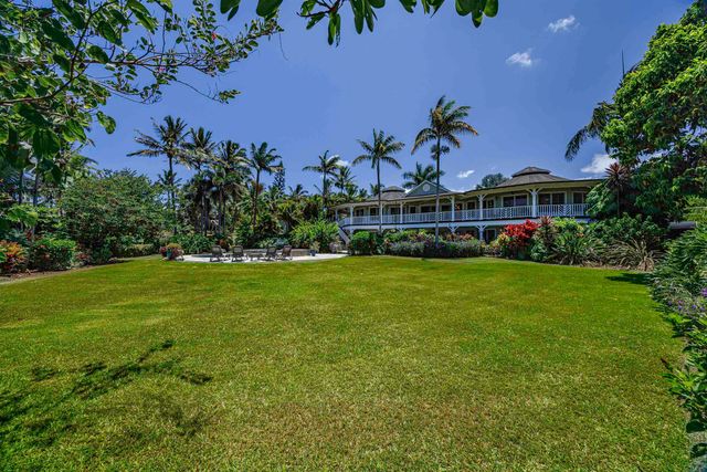 65 N Holokai Rd, Haiku, HI 96708