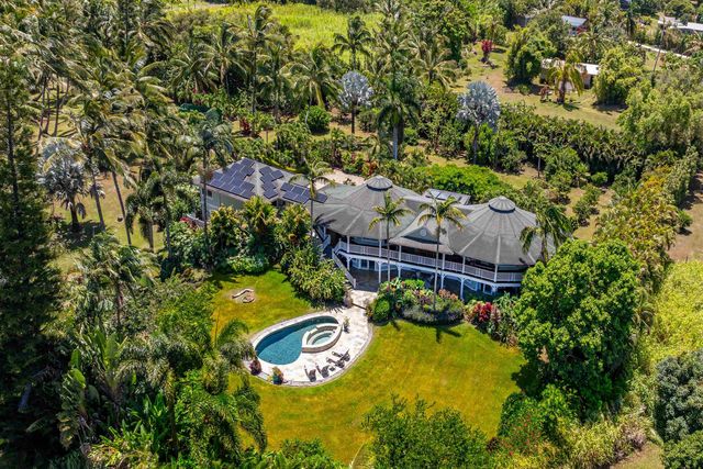 65 N Holokai Rd, Haiku, HI 96708