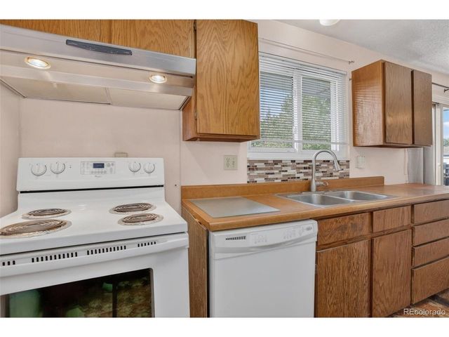 3162 W 10th Avenue Pl, Broomfield, CO 80020